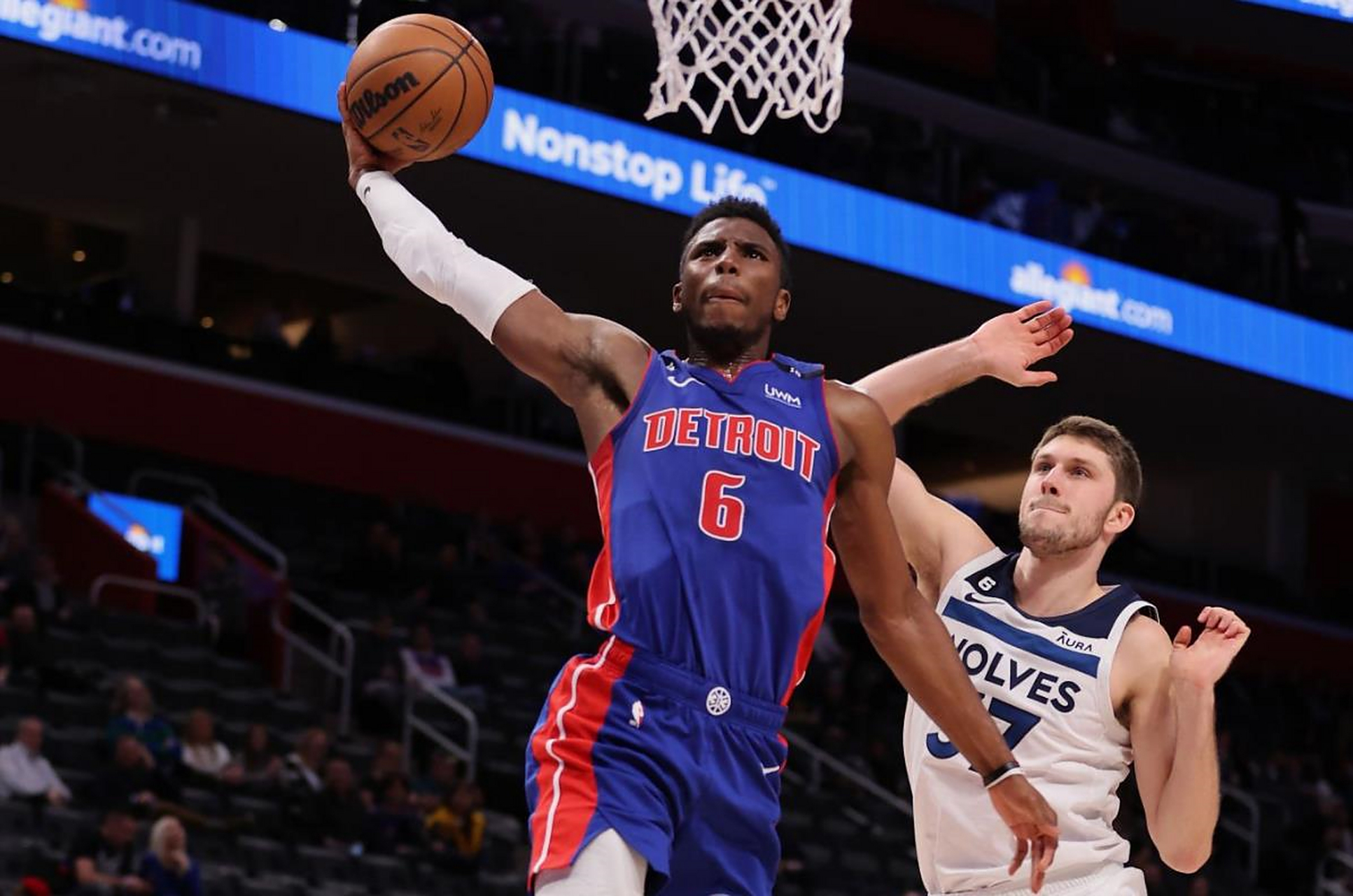 底特律活塞发布备战花絮；关键时刻迎来里程碑；荷甲任务艰巨；高层口径保持一致(底特律活塞队)-Jiuyou Sports