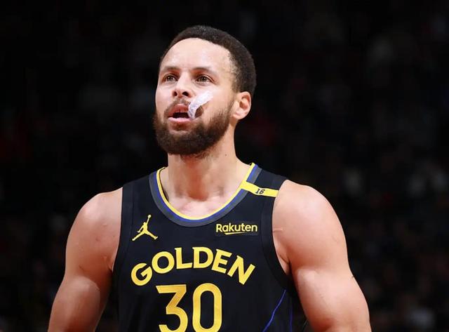 NBA常规赛倒计时，华盛顿奇才加时末段队长鼓劲，细节引发关注，引发热议，更衣室氛围转暖的简单介绍-体育直播